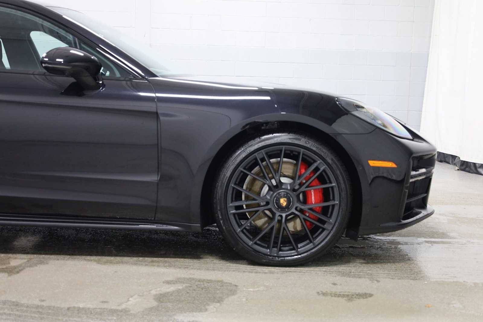 Thumbnail: 2026 Porsche Panamera - 11