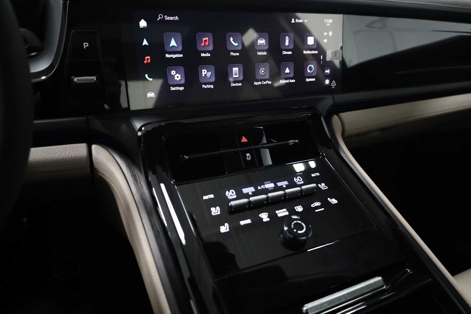 Thumbnail: 2025 Porsche Panamera - 30