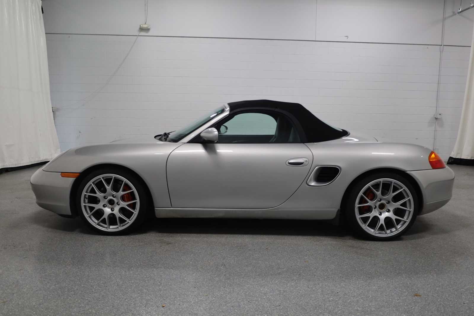 Thumbnail: 2000 Porsche Boxster - 2