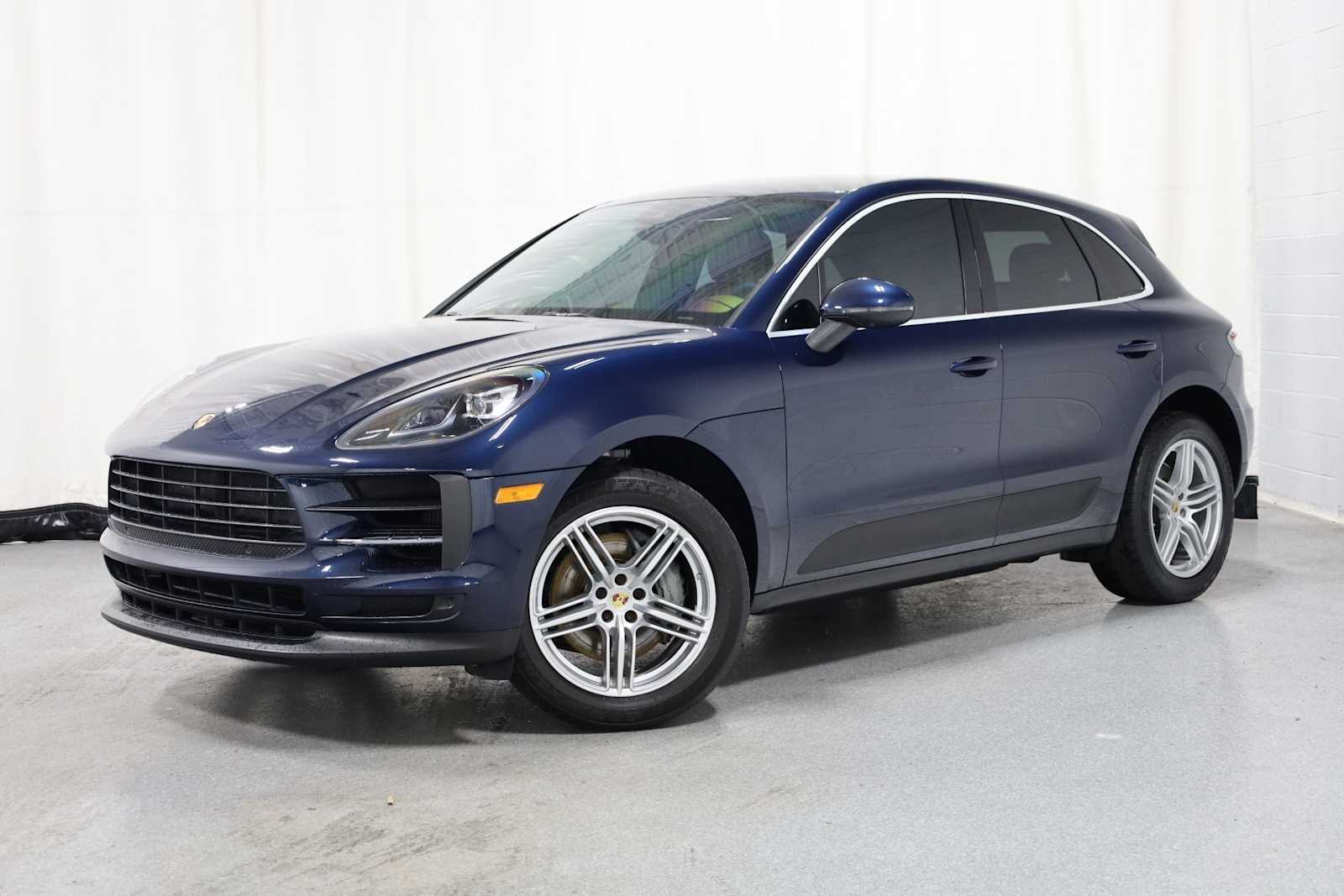 Thumbnail: 2020 Porsche Macan - 1