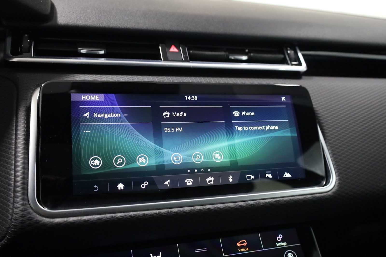 Thumbnail: 2018 Land Rover Range Rover Velar - 30