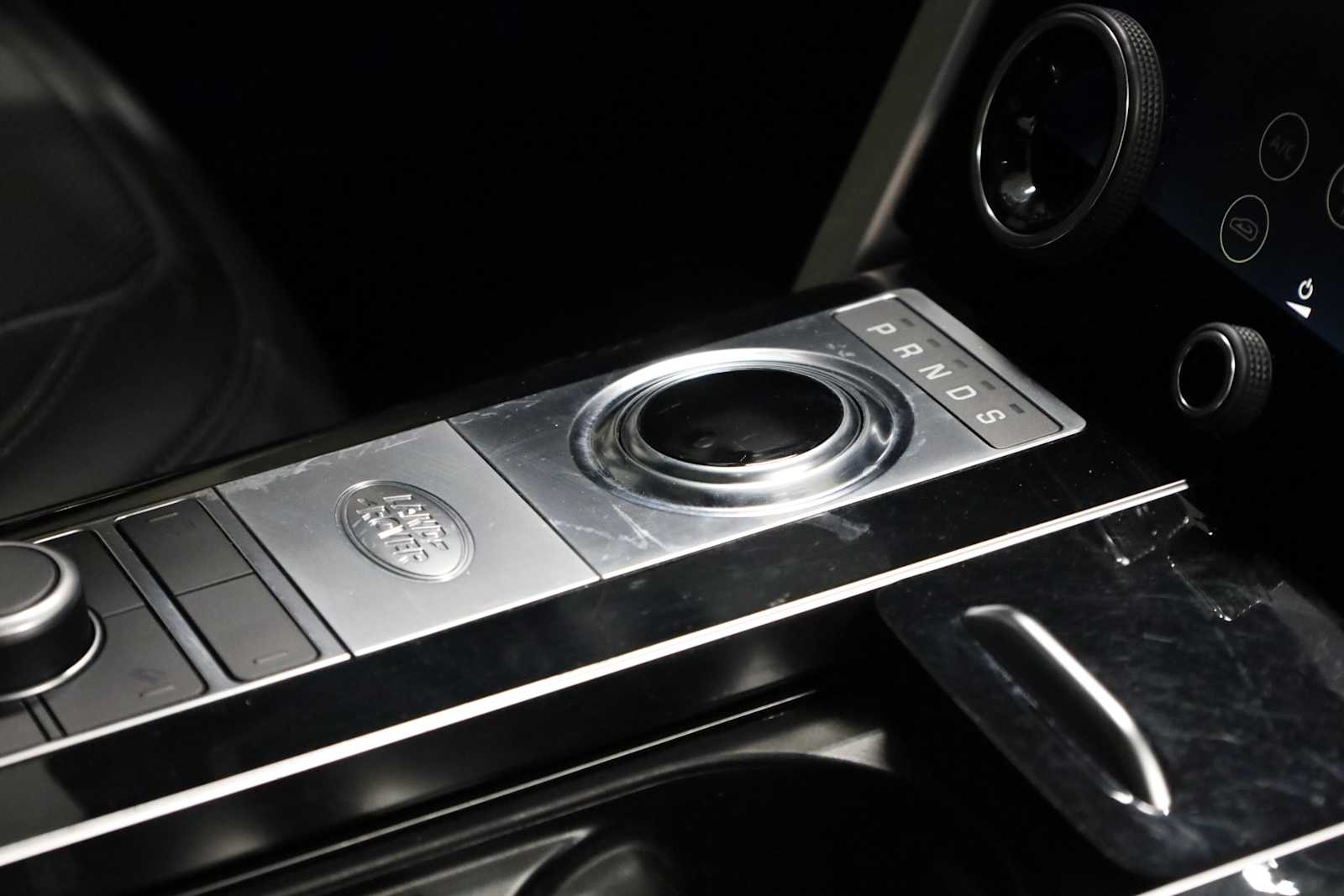 Thumbnail: 2021 Land Rover Range Rover - 20