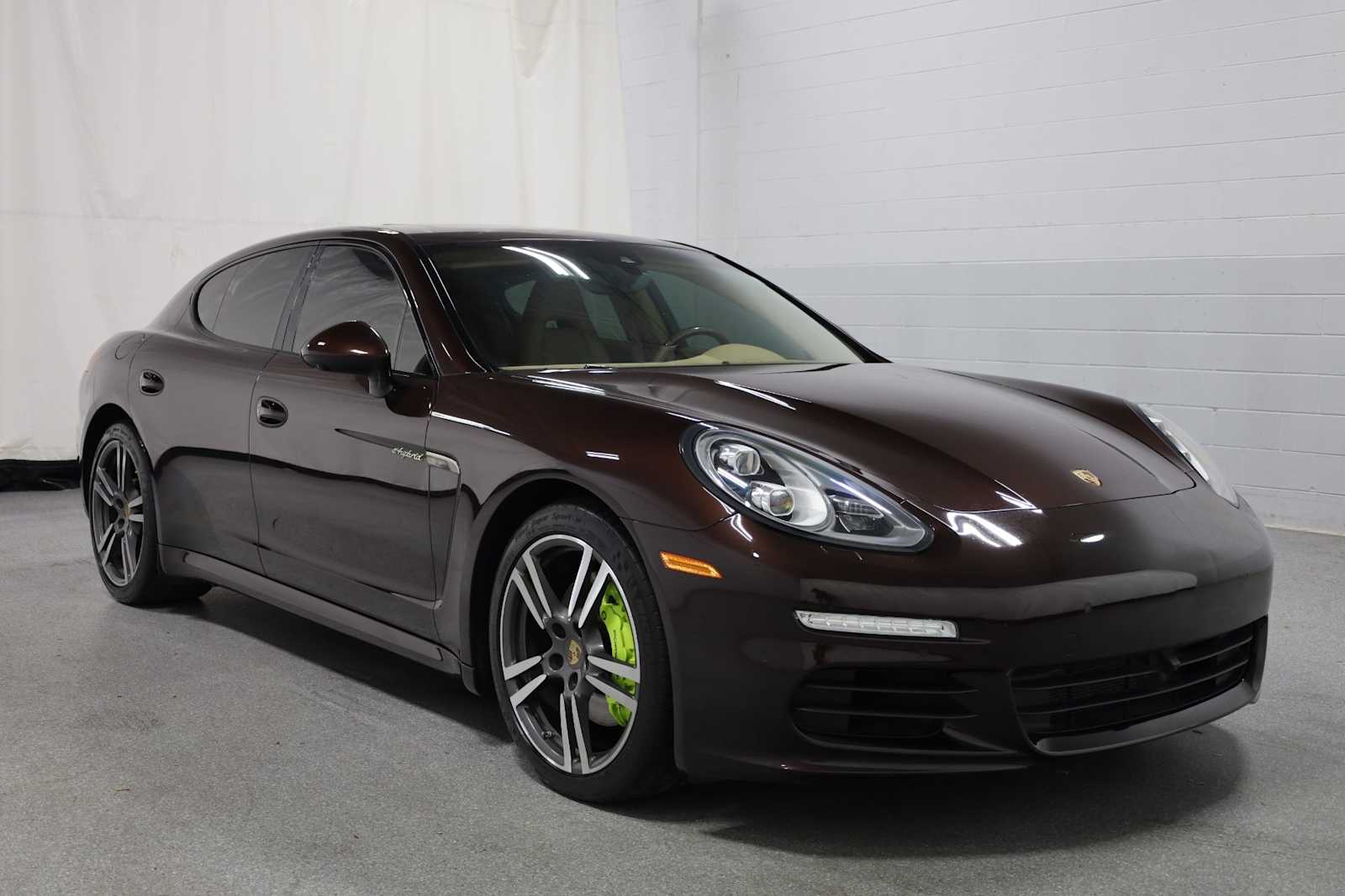 Thumbnail: 2014 Porsche Panamera - 13