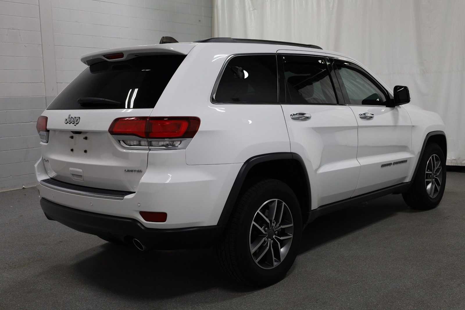 Thumbnail: 2021 Jeep Grand Cherokee - 9