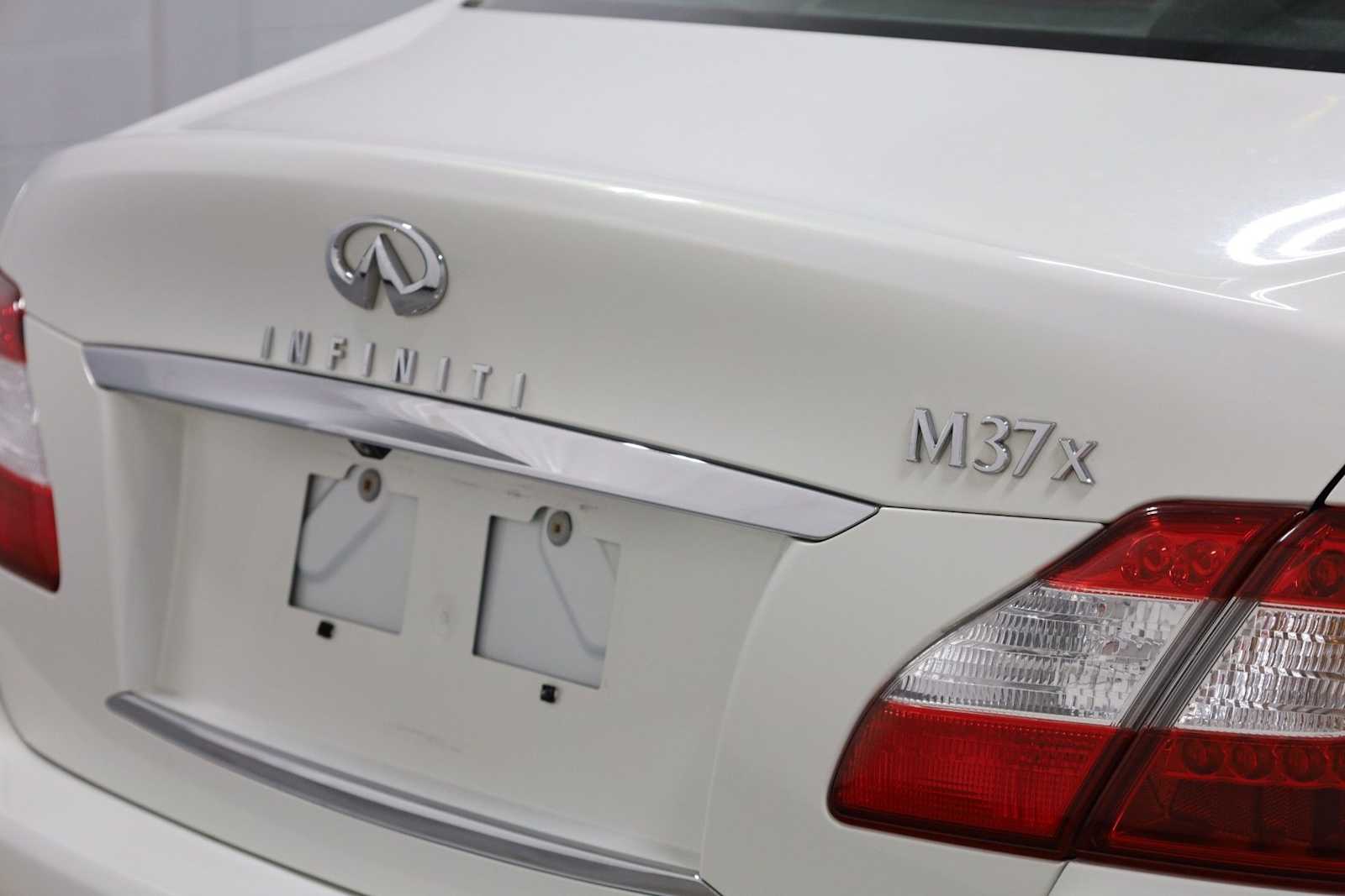 Thumbnail: 2013 INFINITI M37 - 8