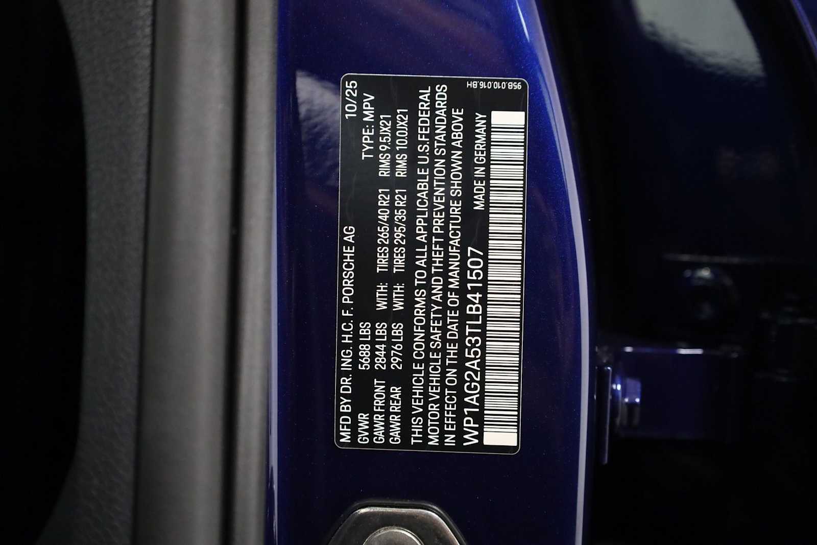 Thumbnail: 2026 Porsche Macan - 44