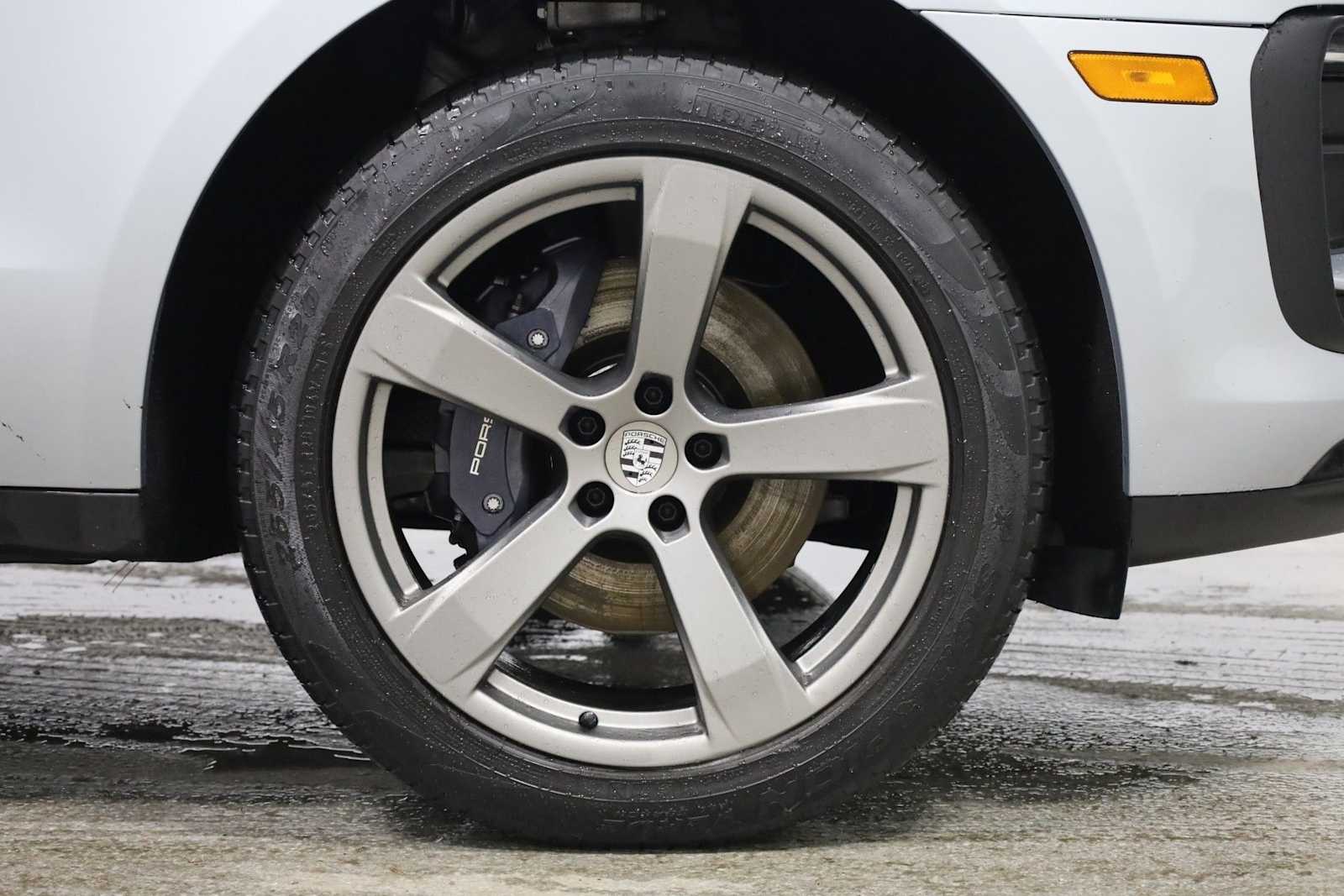 Thumbnail: 2023 Porsche Macan - 12