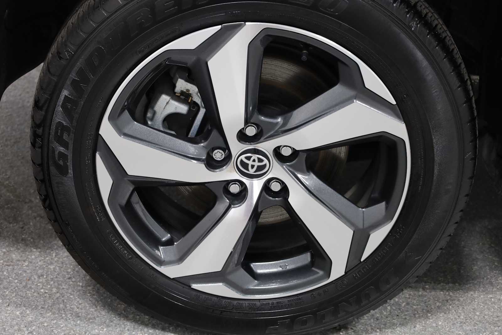 Thumbnail: 2024 Toyota RAV4 - 34