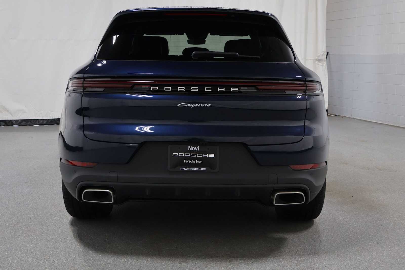 Thumbnail: 2026 Porsche Cayenne - 7
