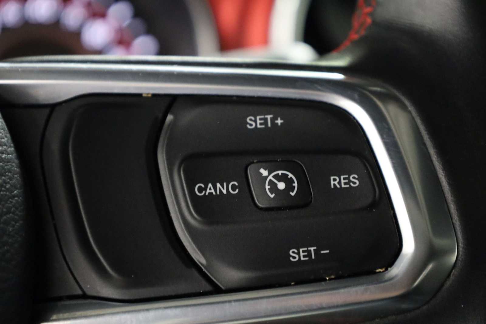 Thumbnail: 2021 Jeep Gladiator - 24