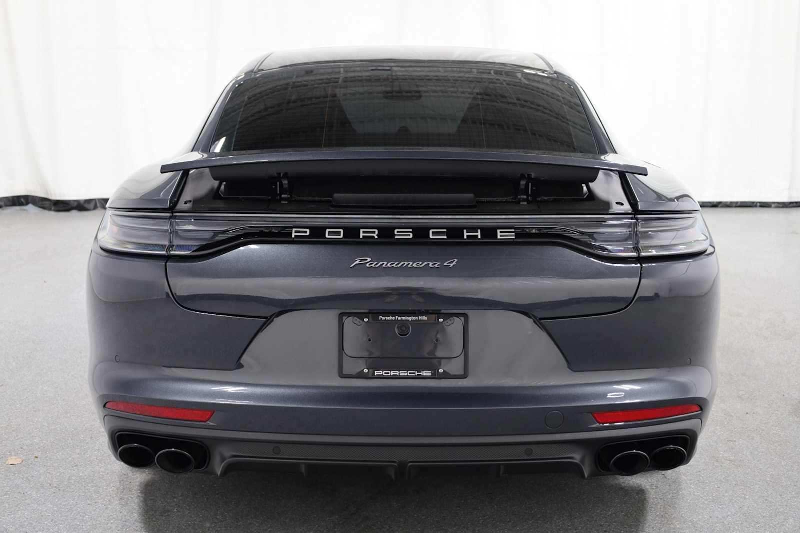 Thumbnail: 2022 Porsche Panamera - 7