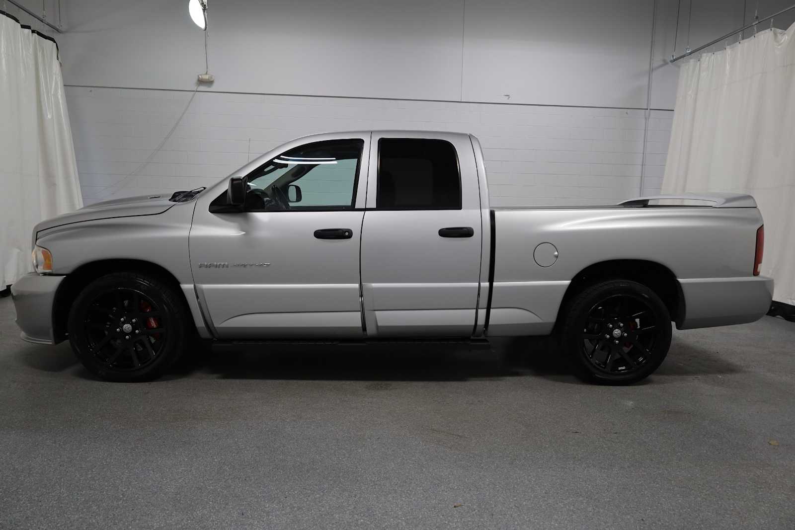 Thumbnail: 2005 Dodge Ram 1500 - 2