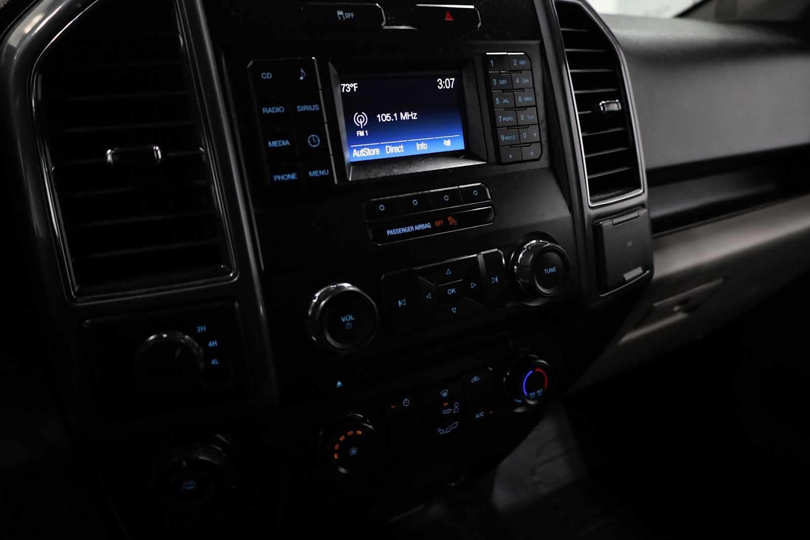 2017 Ford F-150  27