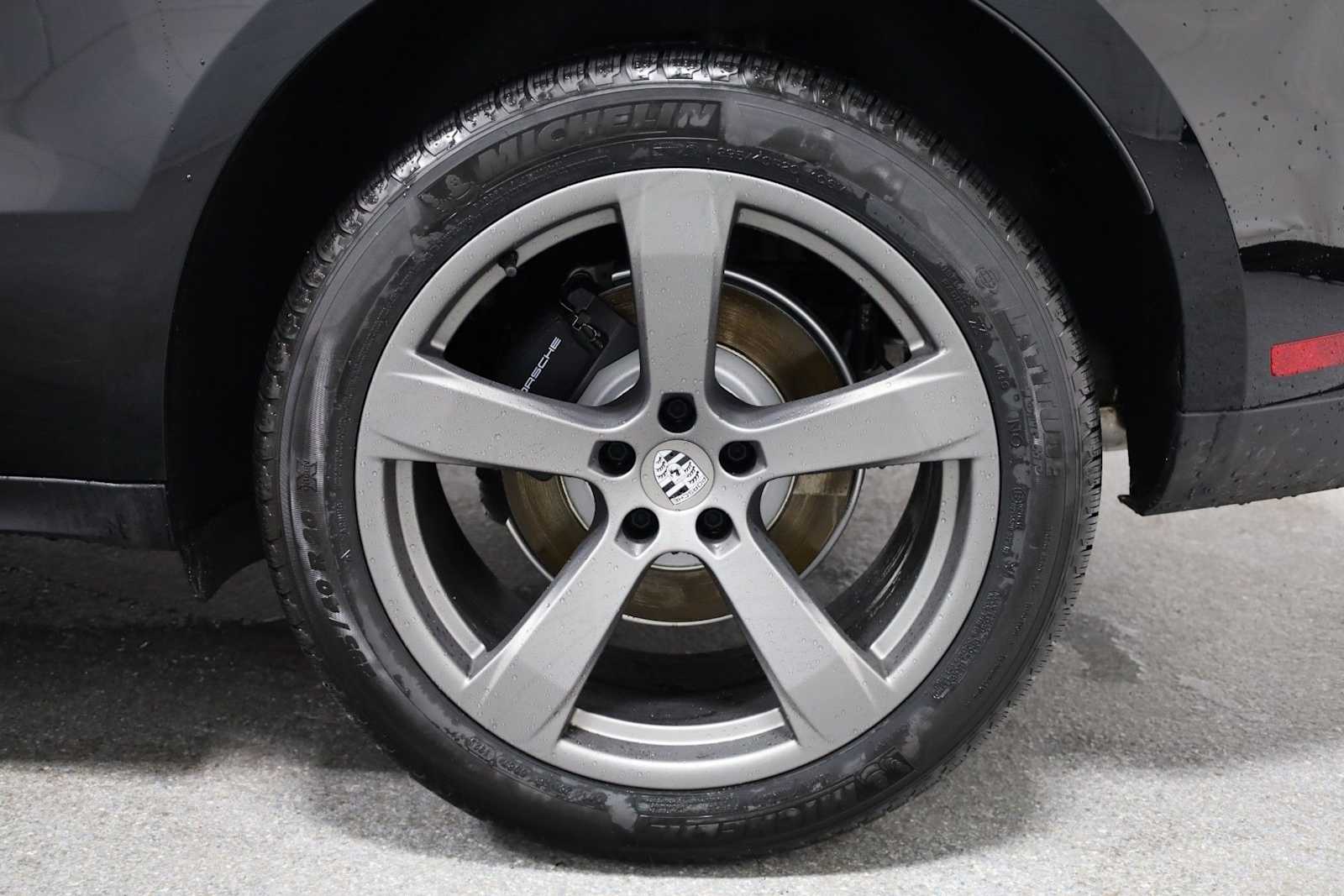 Thumbnail: 2026 Porsche Macan - 39