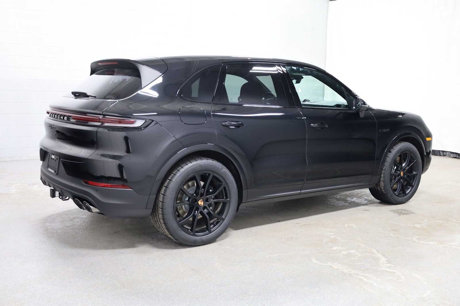 Thumbnail: 2026 Porsche Cayenne - 9