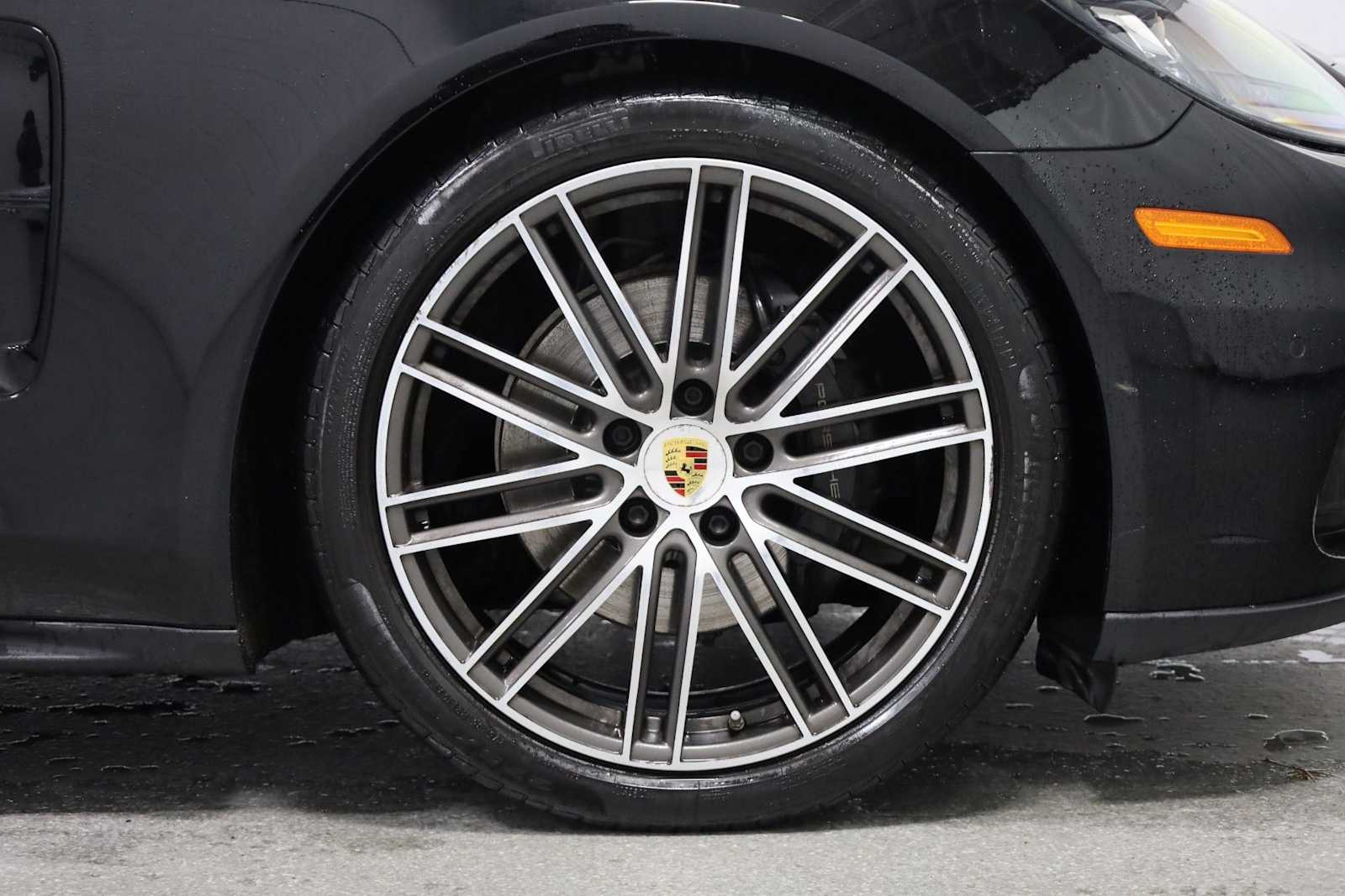 Thumbnail: 2018 Porsche Panamera - 12