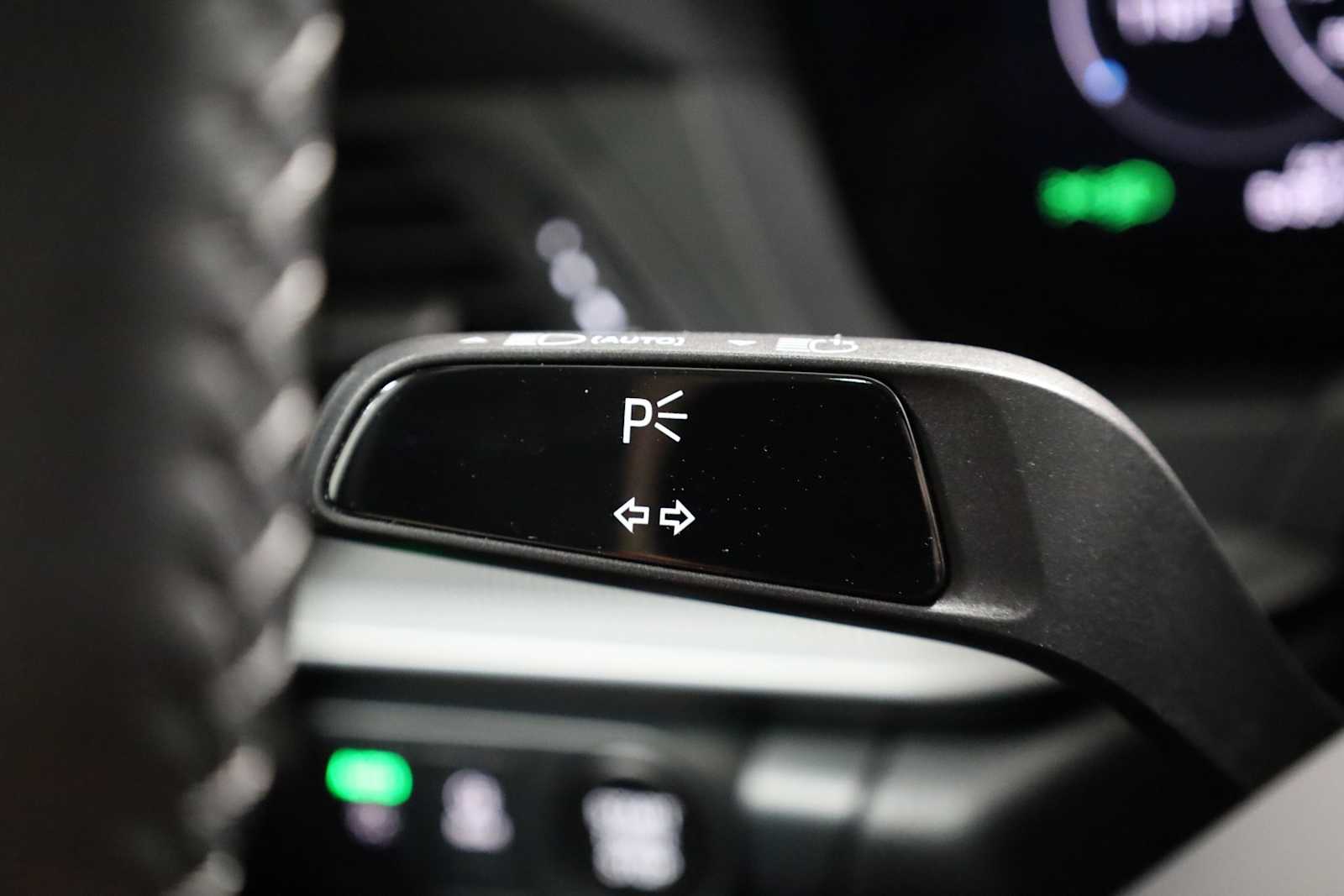 Thumbnail: 2025 Porsche 911 - 29