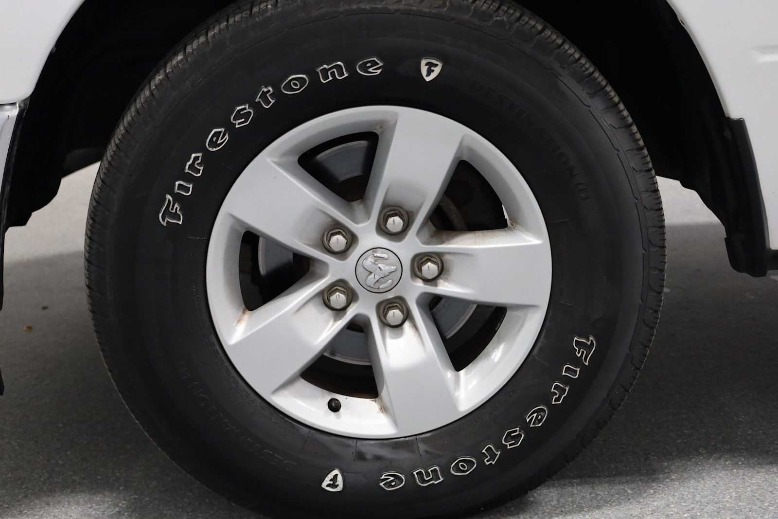 Thumbnail: 2019 RAM 1500 Classic - 32