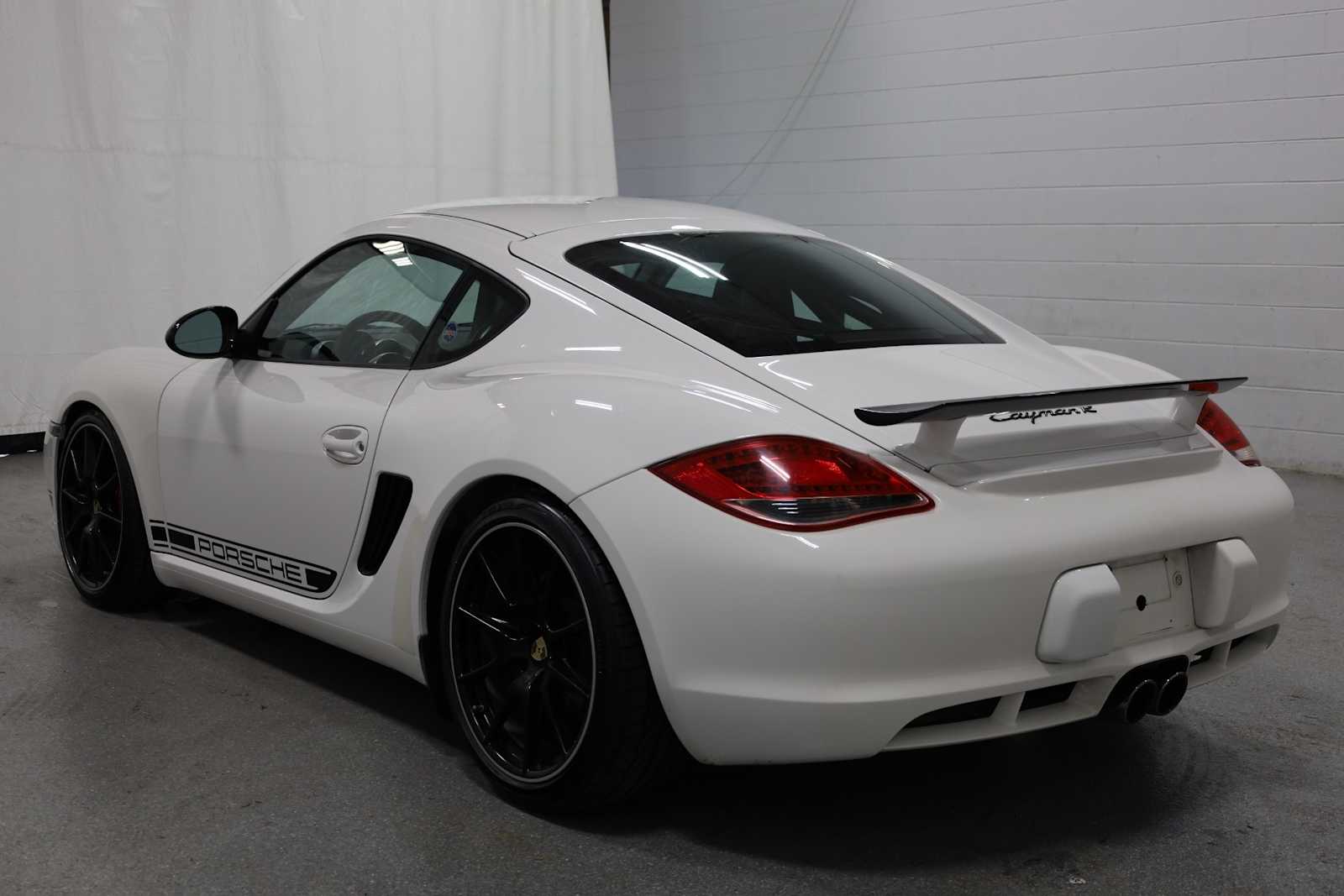 Thumbnail: 2012 Porsche Cayman - 3