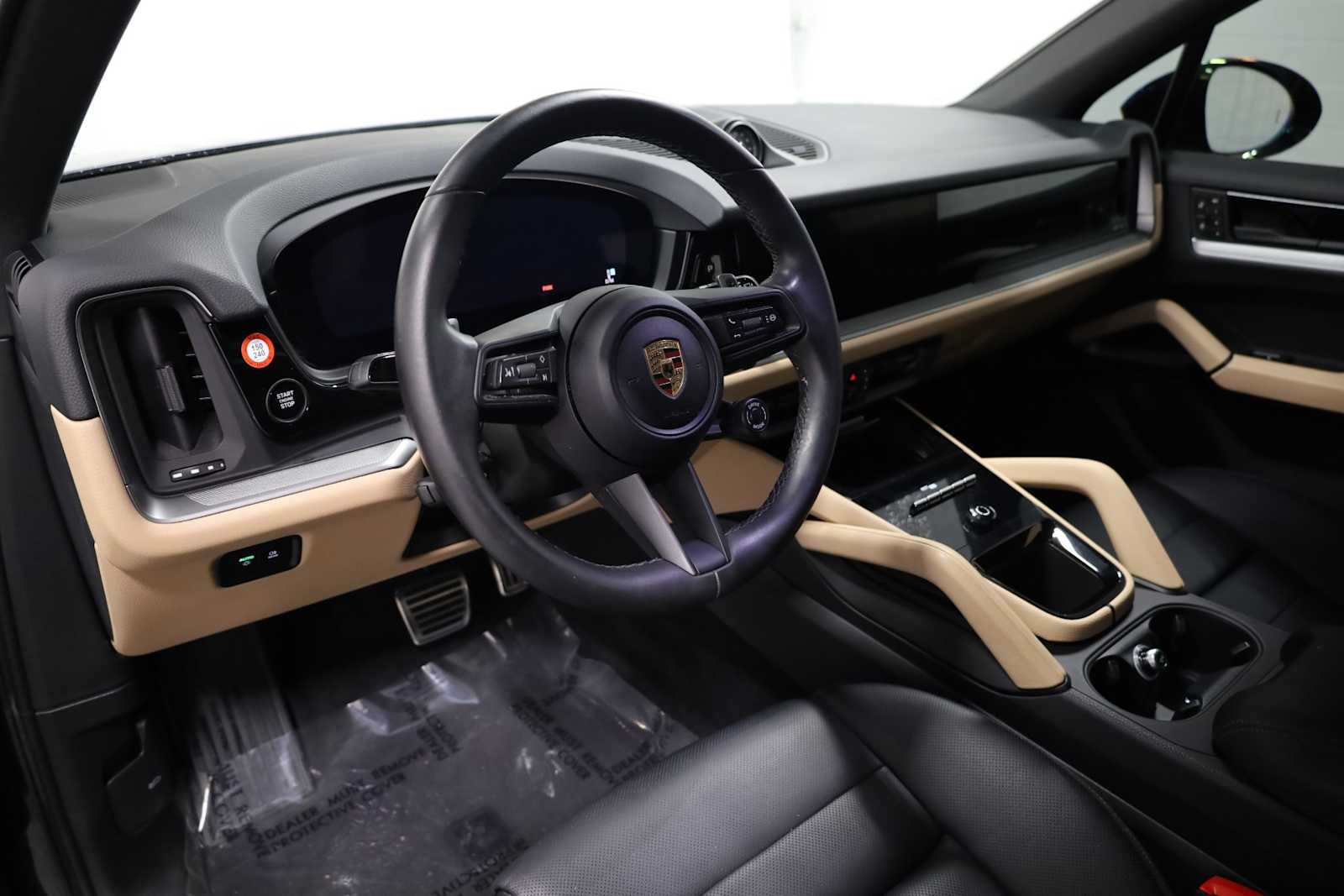 Thumbnail: 2024 Porsche Cayenne - 4