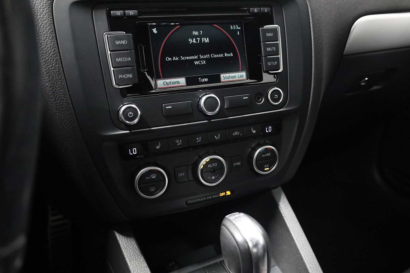 Thumbnail: 2014 Volkswagen Jetta - 29