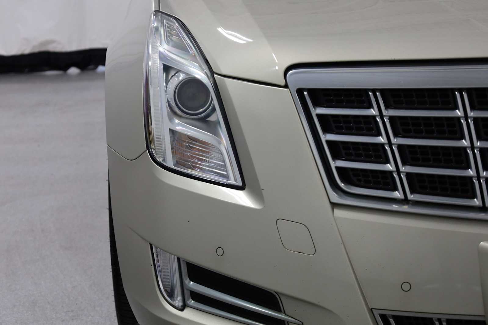 Thumbnail: 2013 Cadillac XTS - 15
