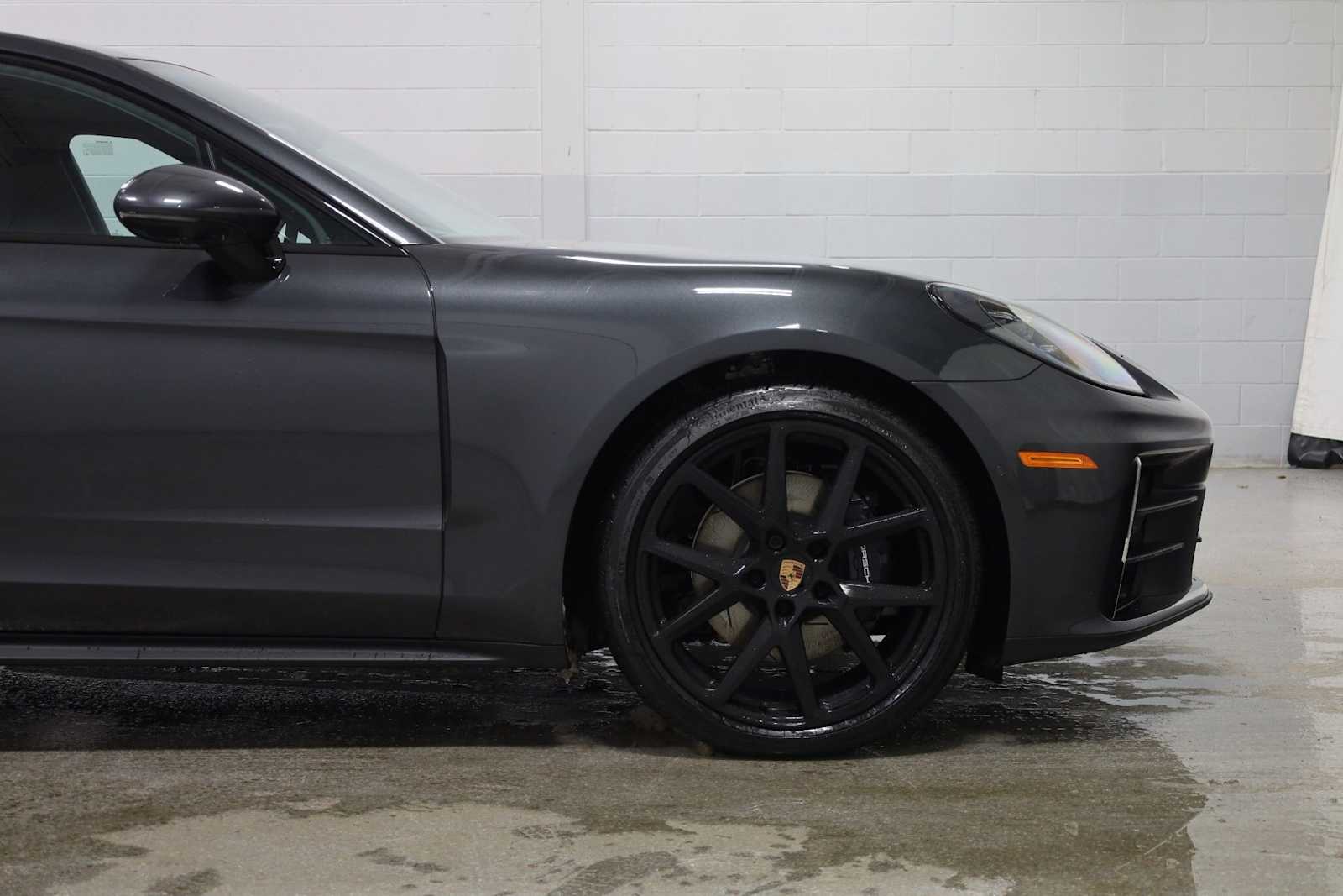 Thumbnail: 2026 Porsche Panamera - 11