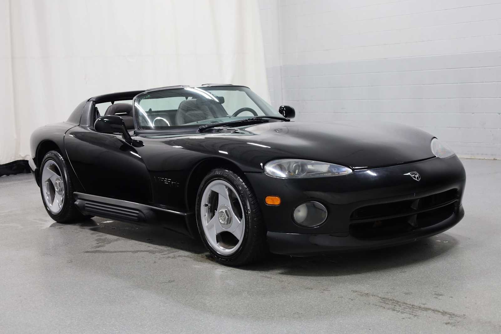 Thumbnail: 1994 Dodge Viper - 13