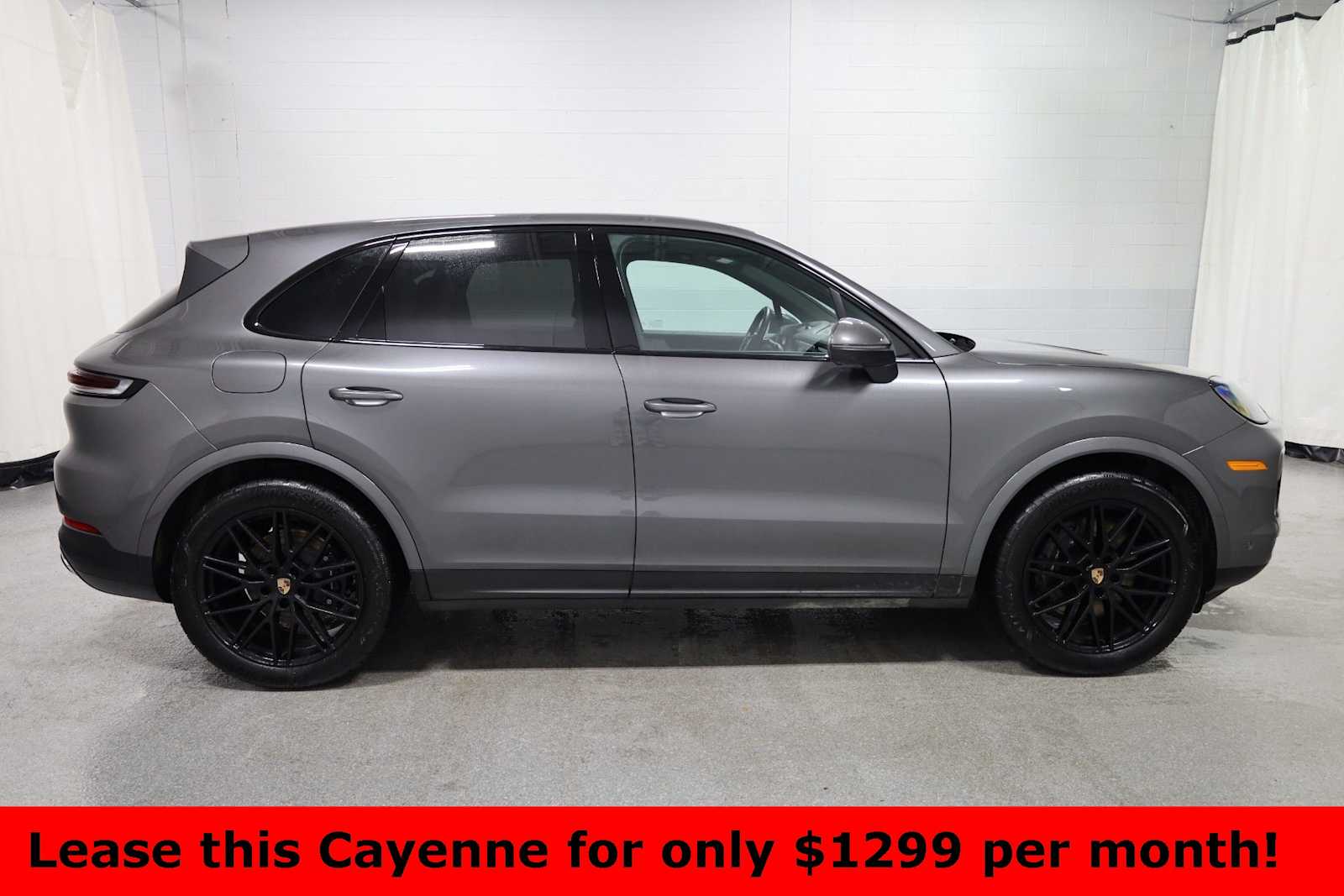 Thumbnail: 2025 Porsche Cayenne - 10