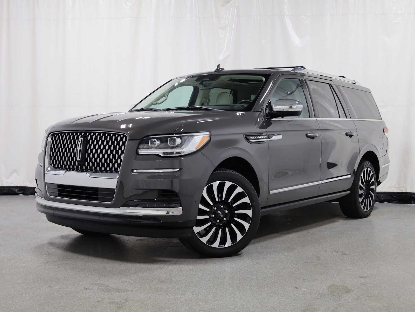 2023 Lincoln Navigator L Black Label -
                  Novi, MI
