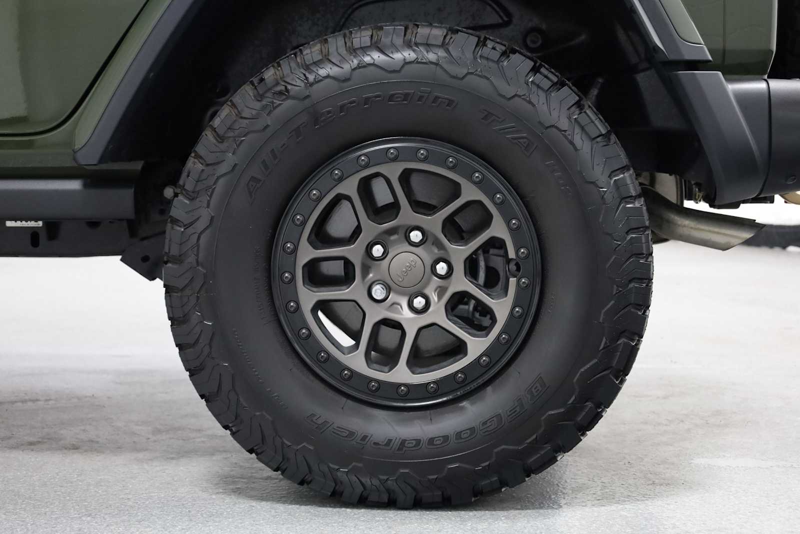 Thumbnail: 2022 Jeep Wrangler - 35