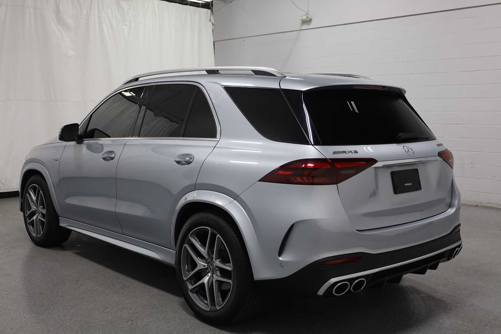Thumbnail: 2025 Mercedes-Benz GLE - 3