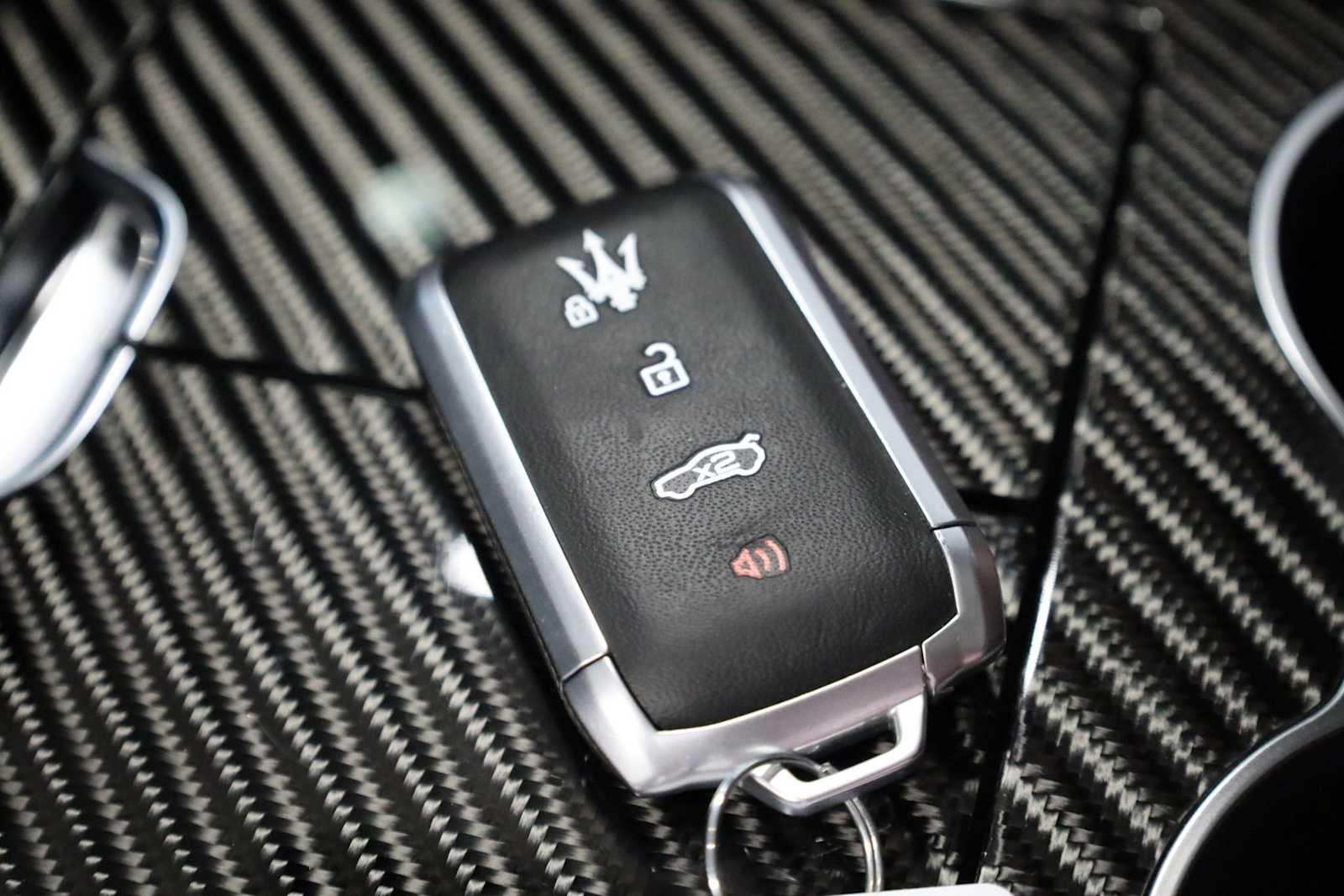 Thumbnail: 2023 Maserati Grecale - 43