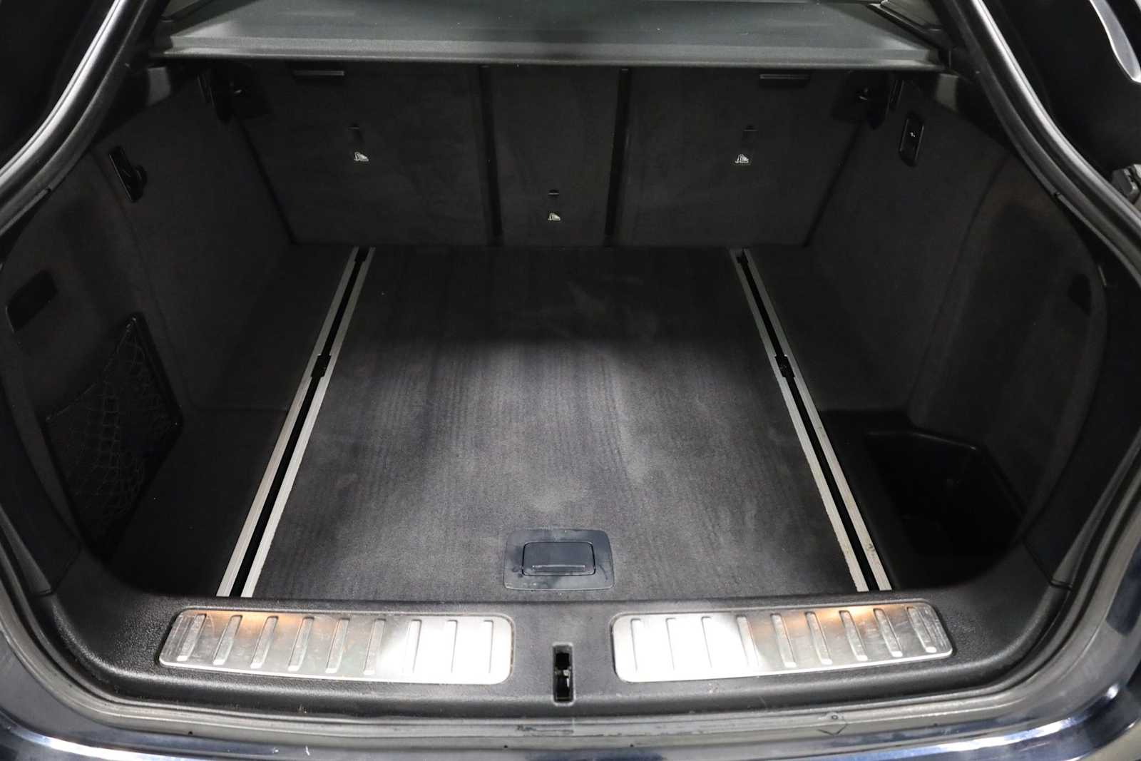 Thumbnail: 2017 BMW X4 - 38