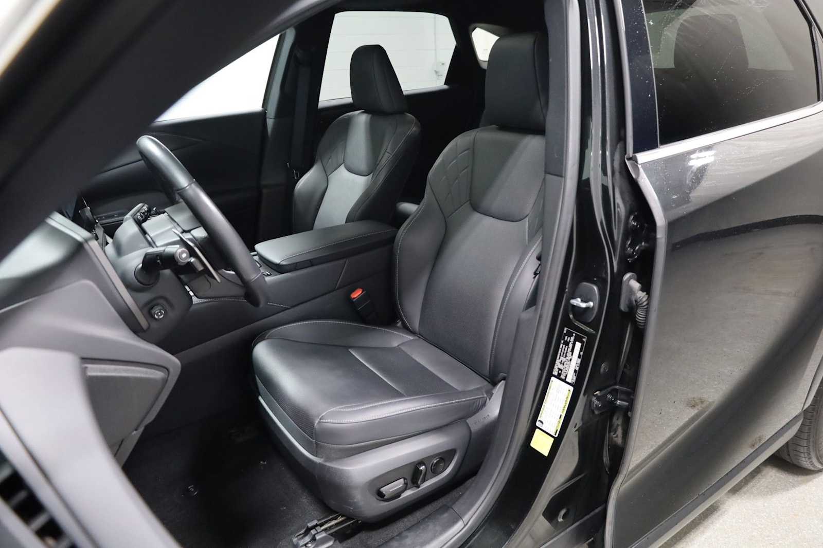 Thumbnail: 2023 Lexus RX - 5