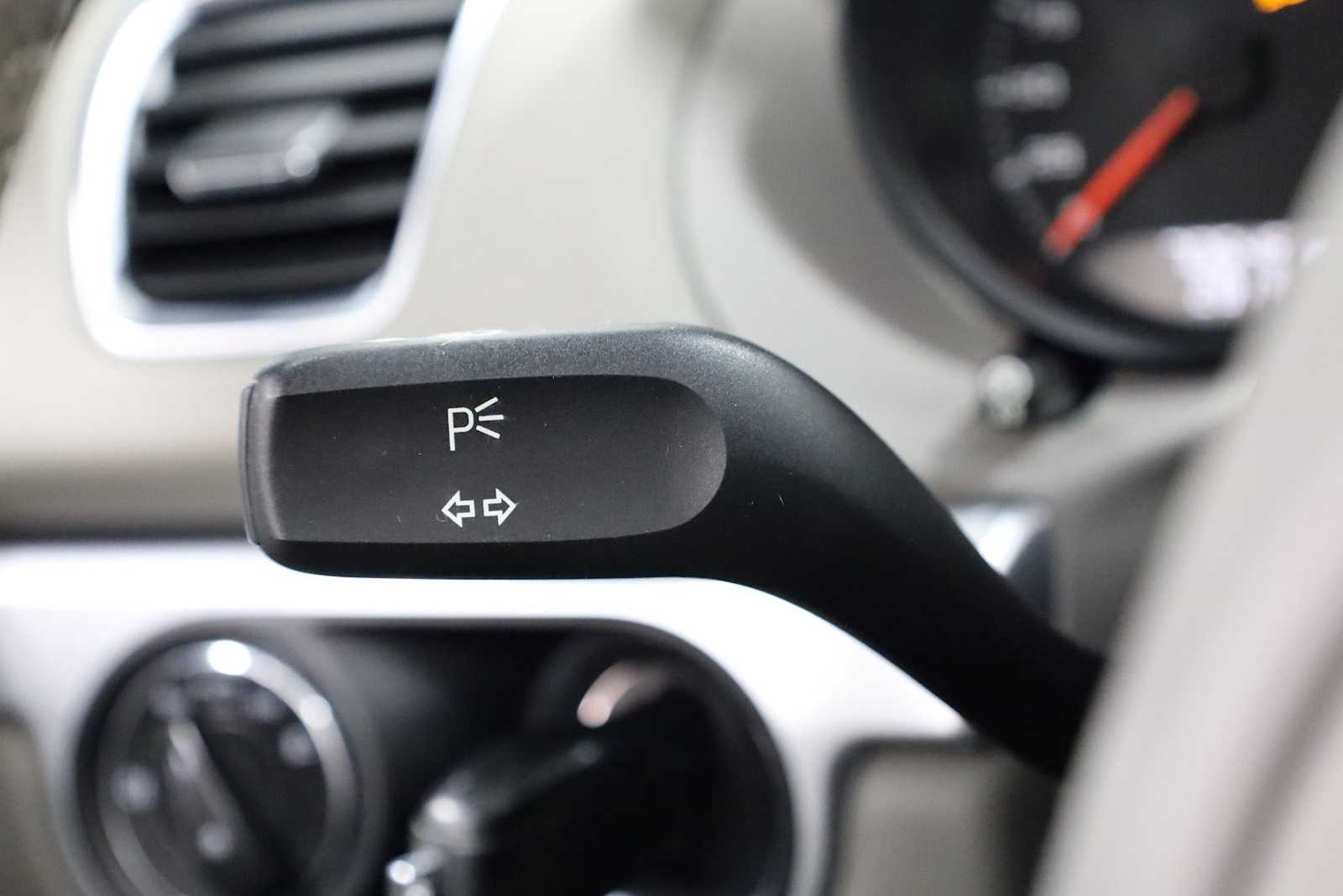 Thumbnail: 2013 Porsche Boxster - 28