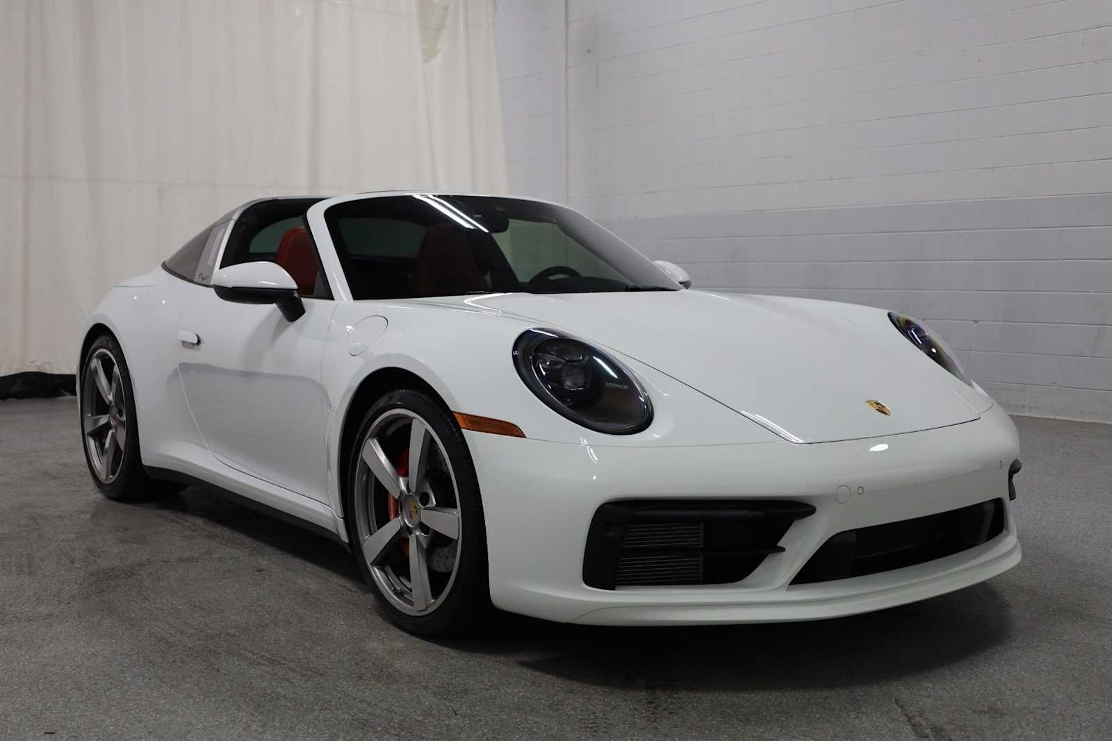 Thumbnail: 2024 Porsche 911 - 12