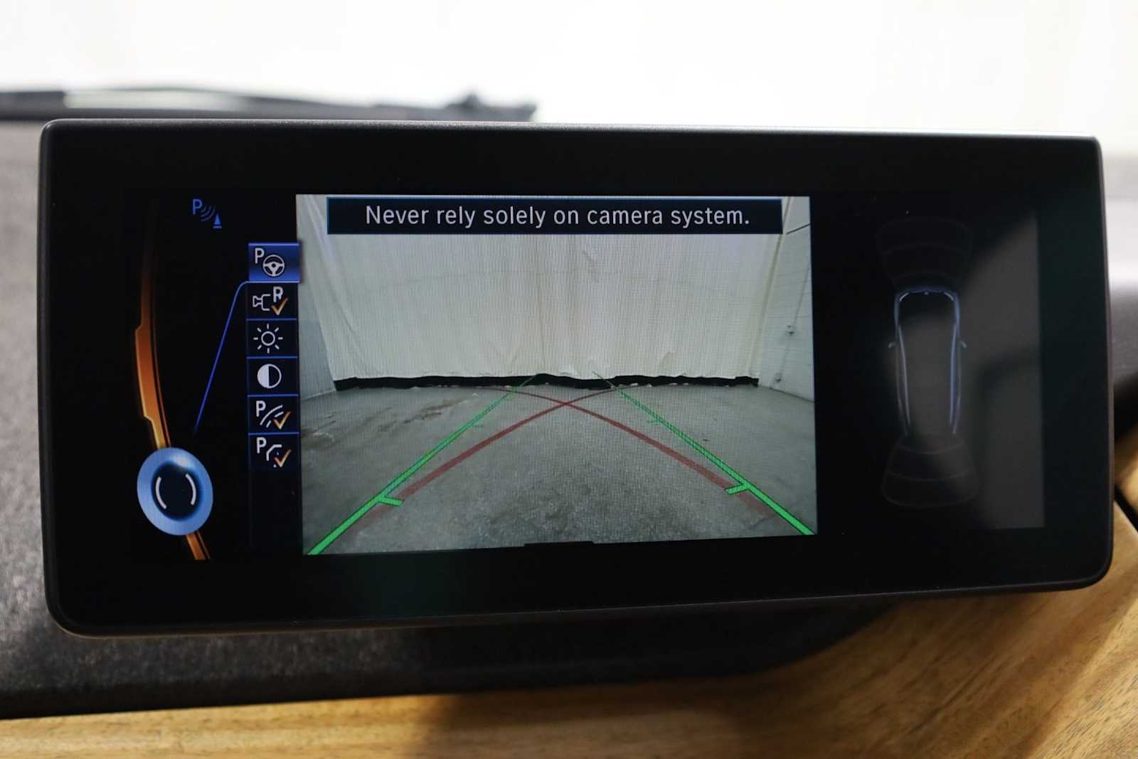 Thumbnail: 2016 BMW i3 - 30