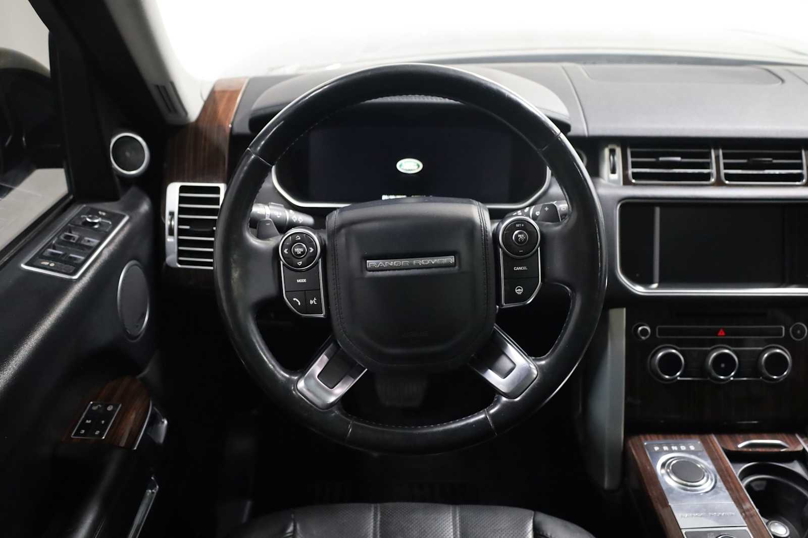 Thumbnail: 2015 Land Rover Range Rover - 22