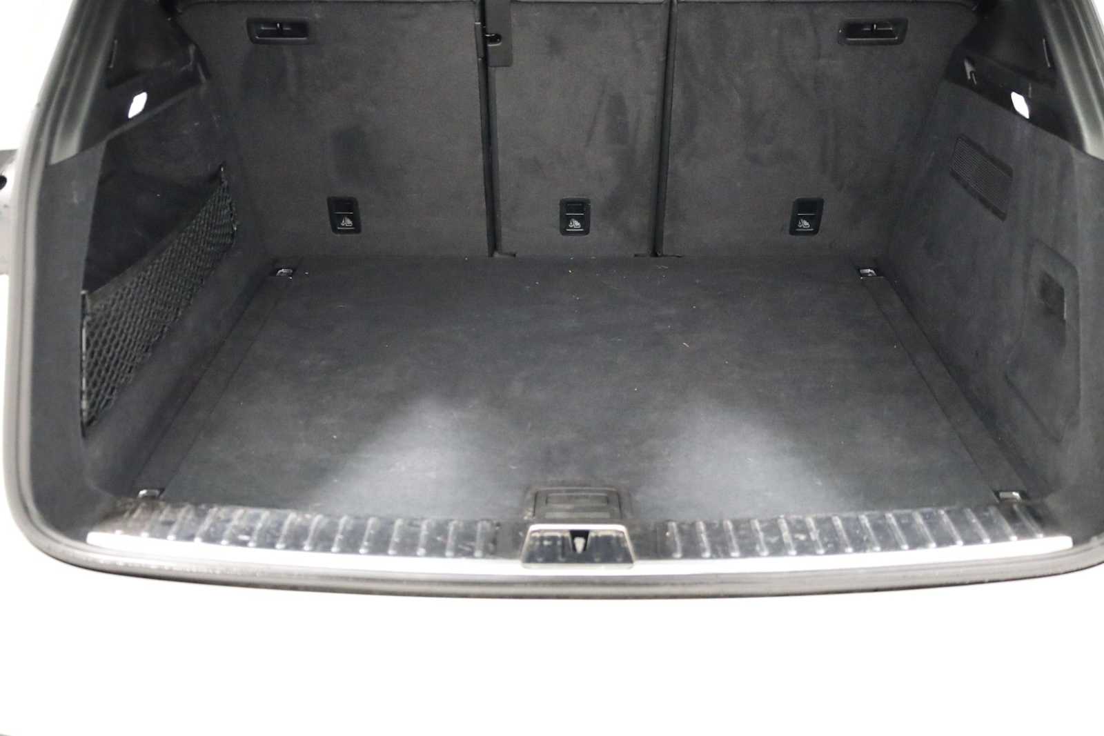 Thumbnail: 2023 Porsche Cayenne - 41