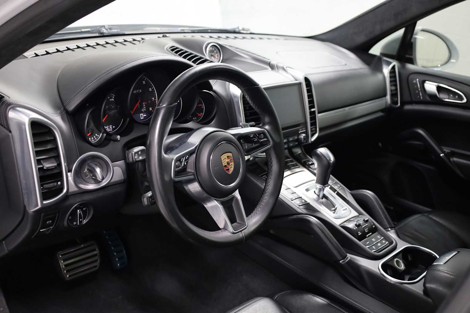Thumbnail: 2018 Porsche Cayenne - 4