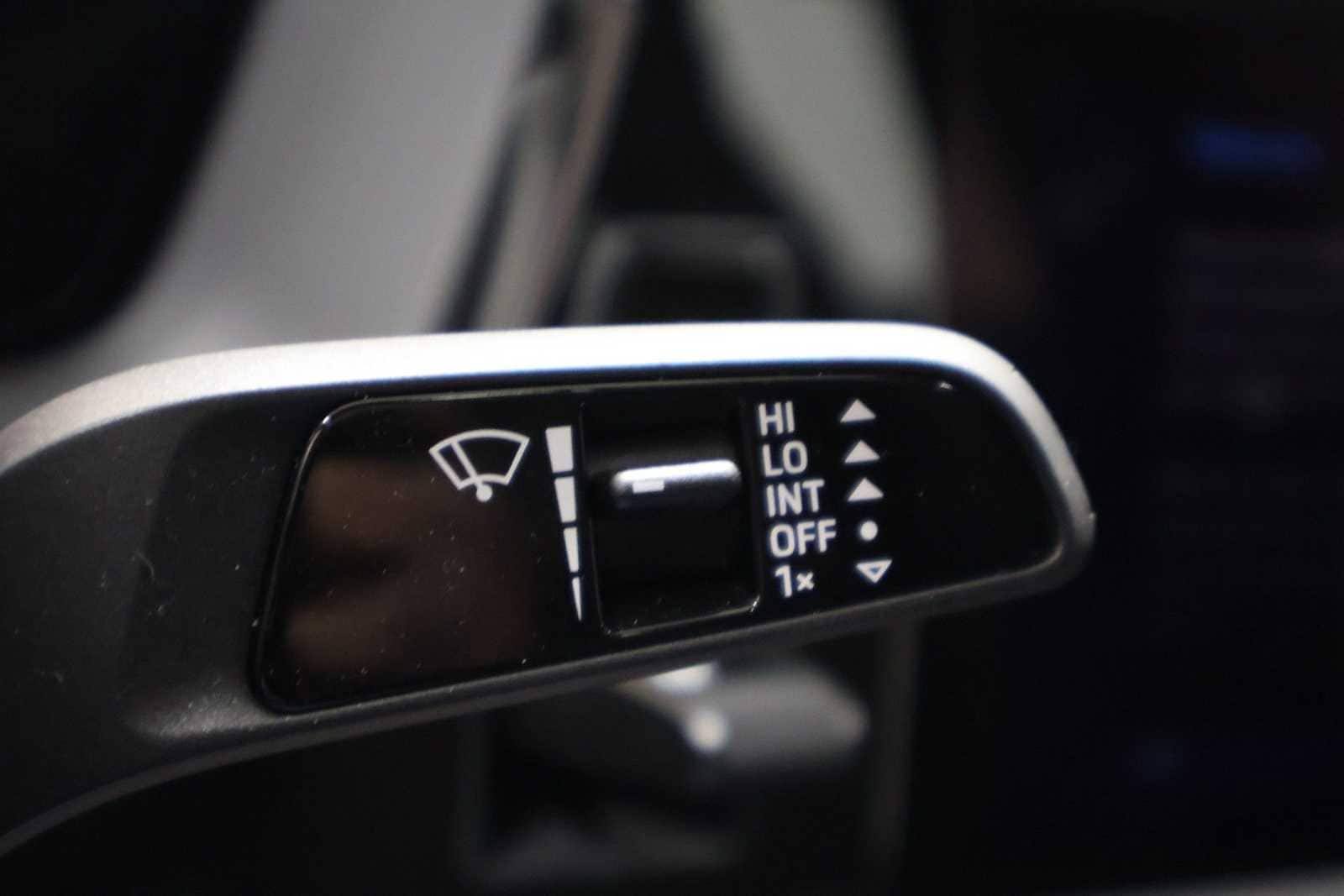 Thumbnail: 2025 Porsche Panamera - 27