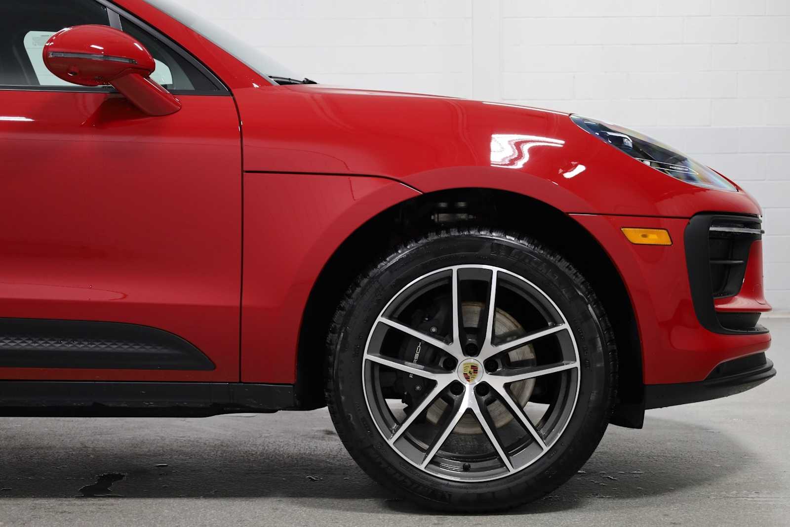 Thumbnail: 2025 Porsche Macan - 10