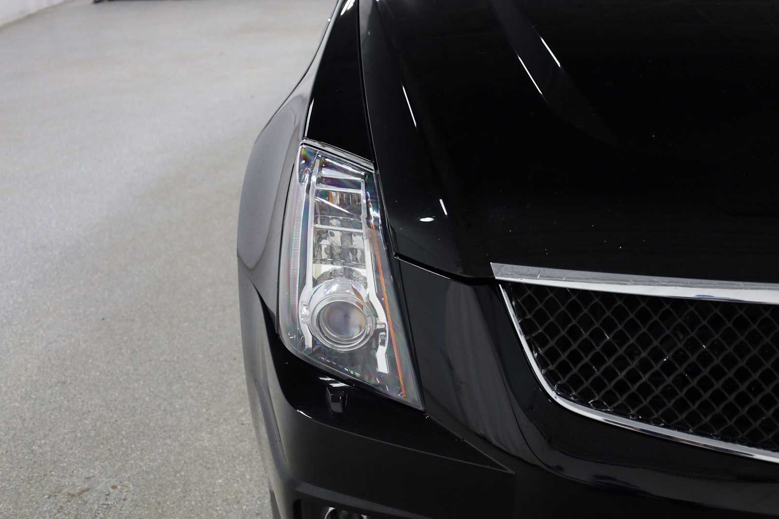 Thumbnail: 2011 Cadillac CTS - 15
