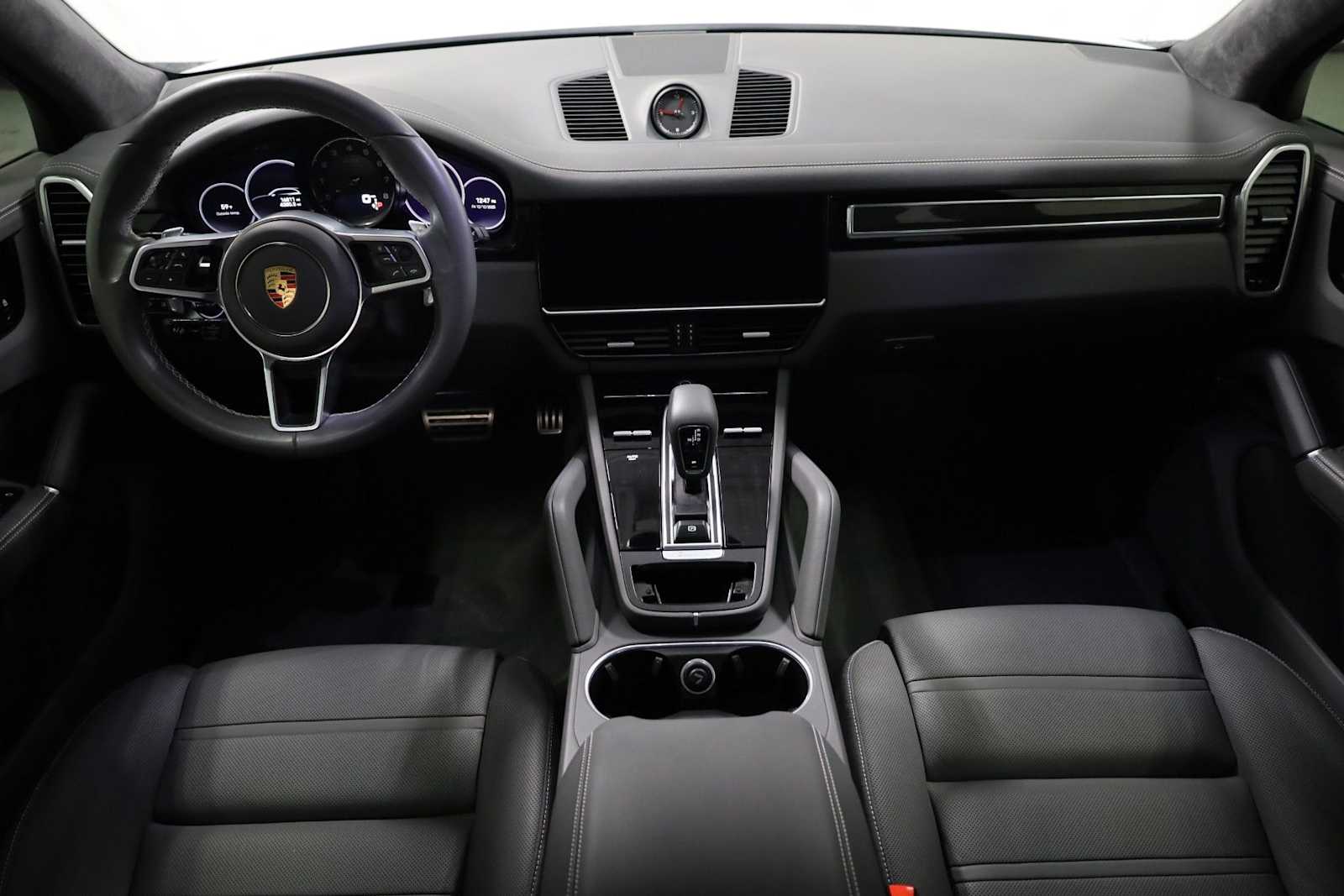 Thumbnail: 2023 Porsche Cayenne - 26