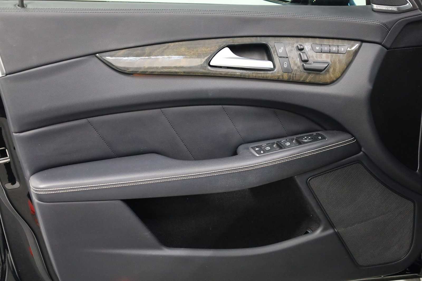 Thumbnail: 2014 Mercedes-Benz CLS - 16