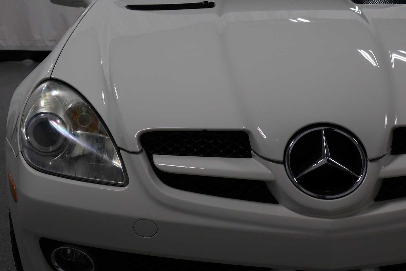 Thumbnail: 2009 Mercedes-Benz SLK - 15