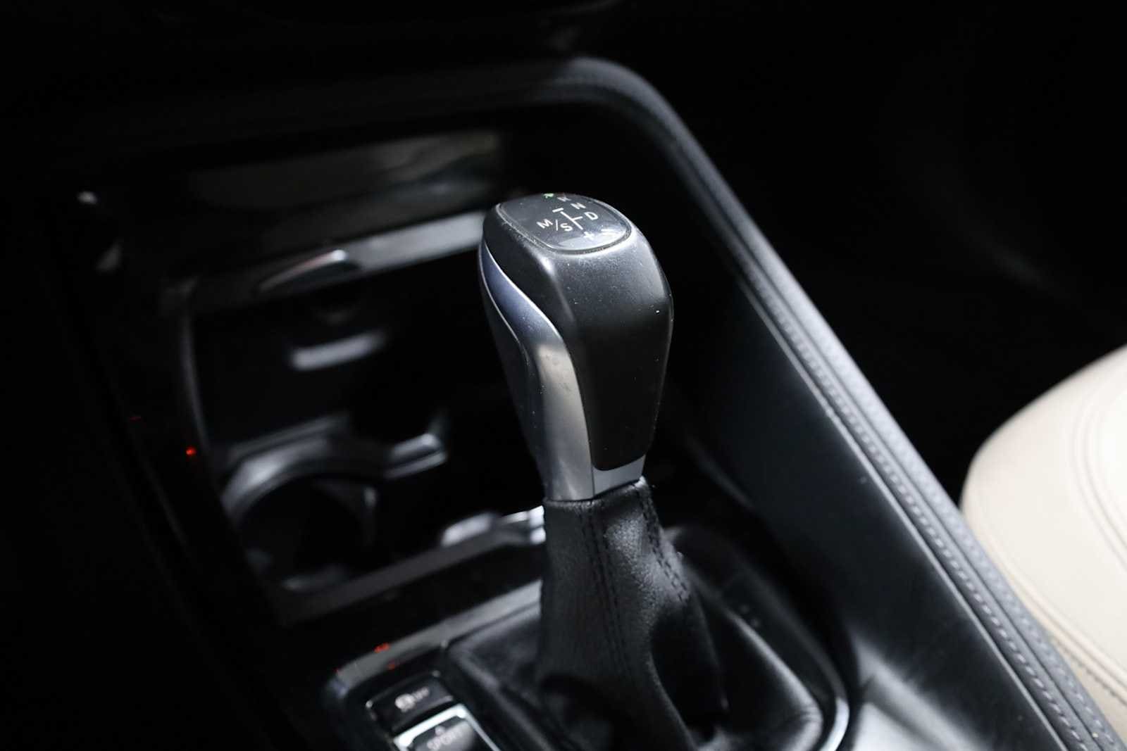 Thumbnail: 2016 BMW X1 - 24