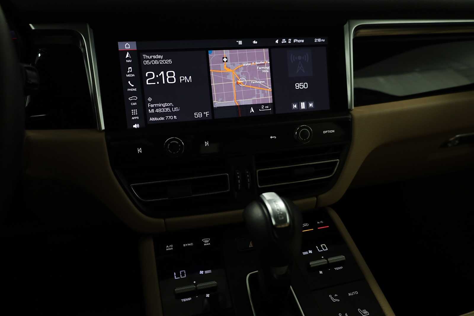 2023 Porsche Macan  31