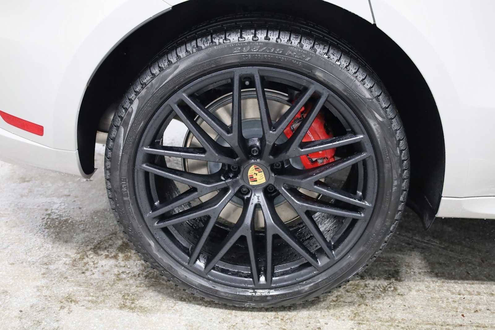 Thumbnail: 2026 Porsche Macan - 38